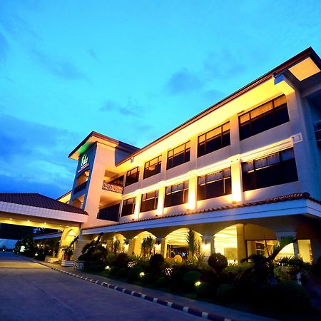 Mactan Isla Resort Lapu-Lapu City Bagian luar foto